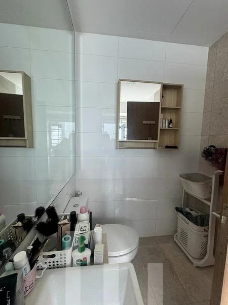 2 Bed Condo for Sale in Waterfront Waves - Image 1