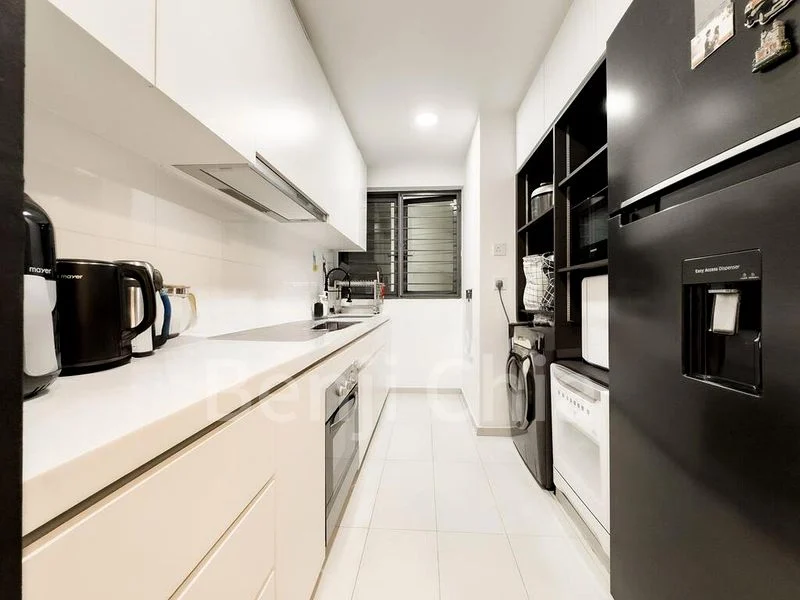 3 Bed Executive Condo for Sale in  The Topiary - Image 11