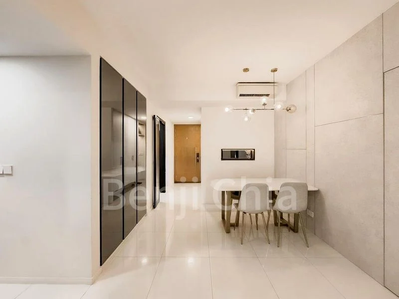 3 Bed Executive Condo for Sale in  The Topiary - Image 1