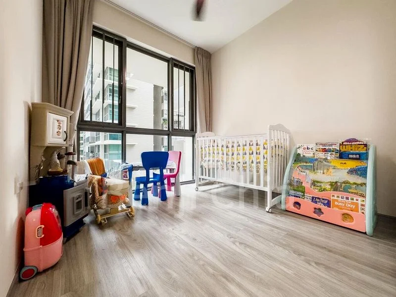 3 Bed Executive Condo for Sale in  The Topiary - Image 2