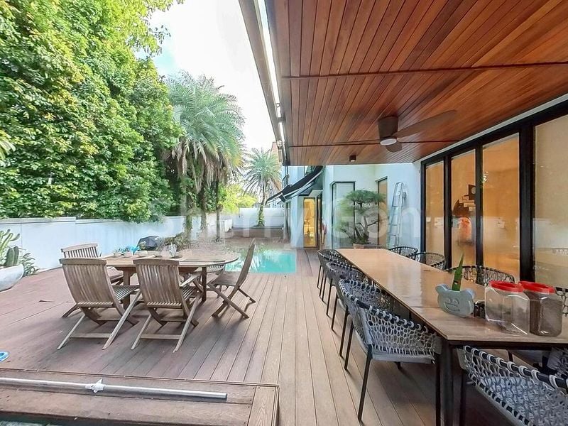 5 Bed Bungalow (Landed) for Sale in Chuan Place - Image 1