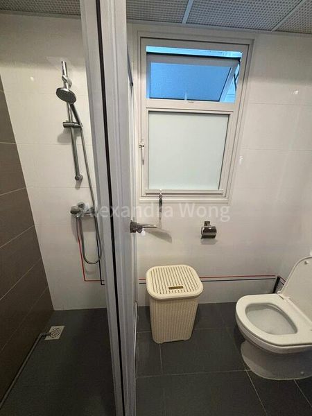 Common Room (HDB) for Rent in  Tampines Street 61 - Image 9