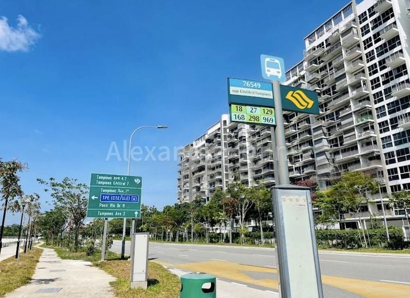 Common Room (HDB) for Rent in  Tampines Street 61 - Image 3