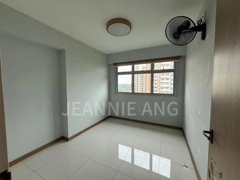 Common Room (HDB) for Rent in  355A Anchorvale Lane - Image 2