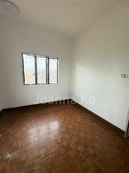 3 Bed Corner Terrace (Landed) for Rent in  Parry Green - Image 3