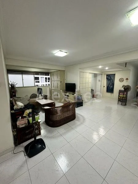 5 Room (5I) HDB for Sale in  718 Woodlands Avenue 6 - Image 1