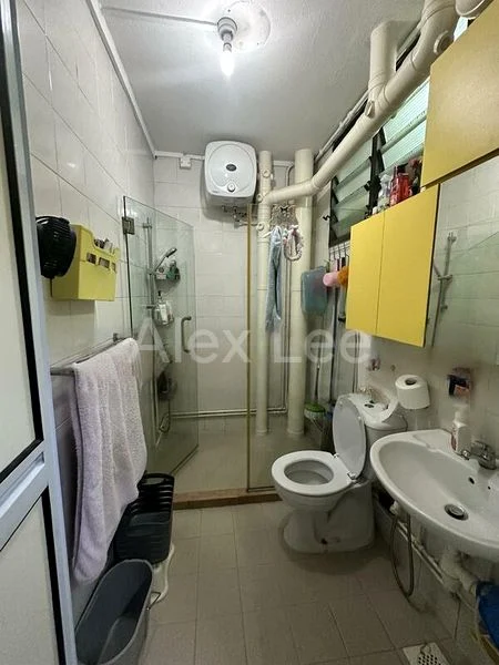 5 Room (5I) HDB for Sale in  718 Woodlands Avenue 6 - Image 8