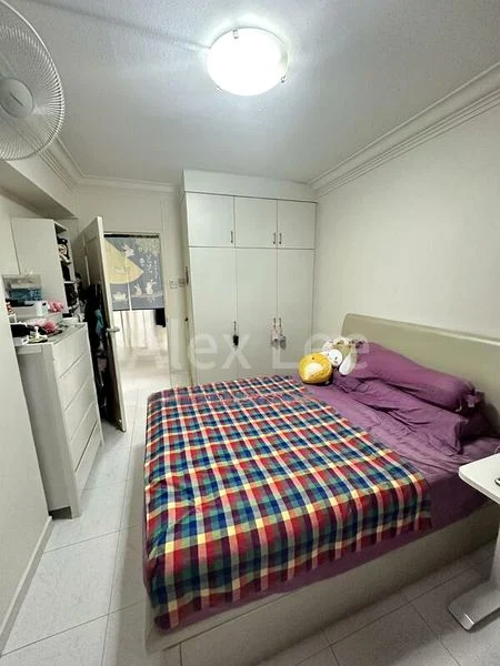 5 Room (5I) HDB for Sale in  718 Woodlands Avenue 6 - Image 12