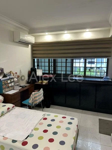 5 Room (5I) HDB for Sale in  718 Woodlands Avenue 6 - Image 4