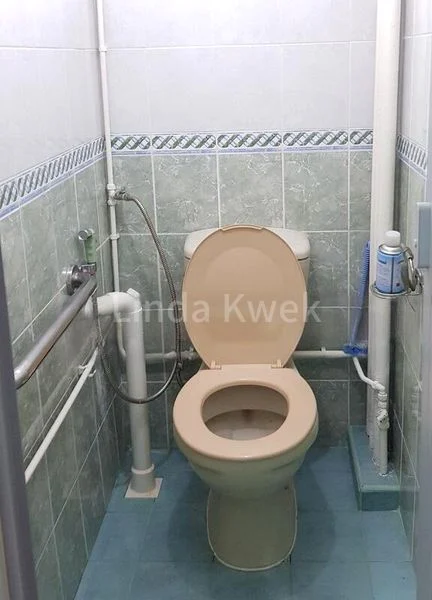 Room (HDB) for Rent in  17 Lorong 7 Toa Payoh - Image 6