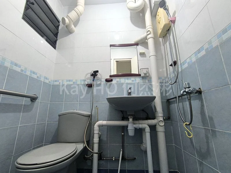 Master Room (HDB) for Rent in  643 Ang Mo Kio Avenue 5 - Image 4