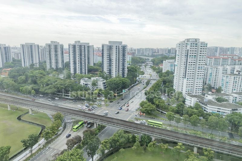 5 Room (5I) HDB for Sale in 116 Jurong East Street 13 - Image 12