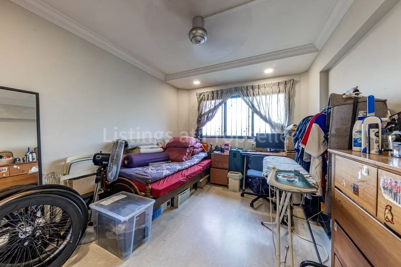5 Room (5I) HDB for Sale in 116 Jurong East Street 13 - Image 7