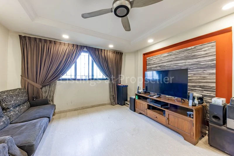 5 Room (5I) HDB for Sale in 116 Jurong East Street 13 - Image 1