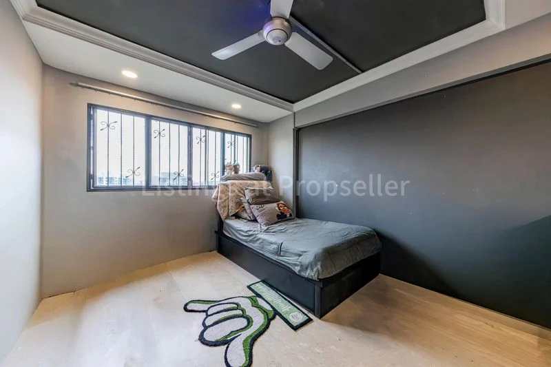 5 Room (5I) HDB for Sale in 116 Jurong East Street 13 - Image 9