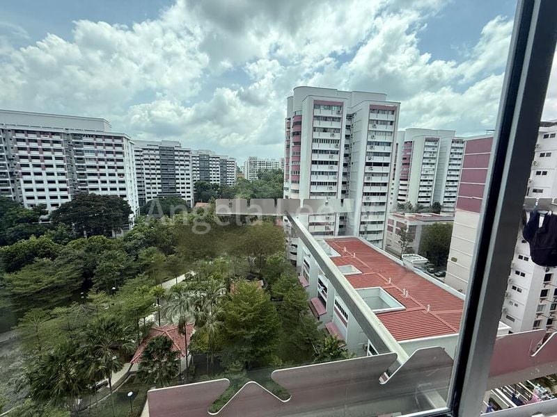 4 Room (4A) HDB for Rent in  650 Hougang Avenue 8 - Image 1