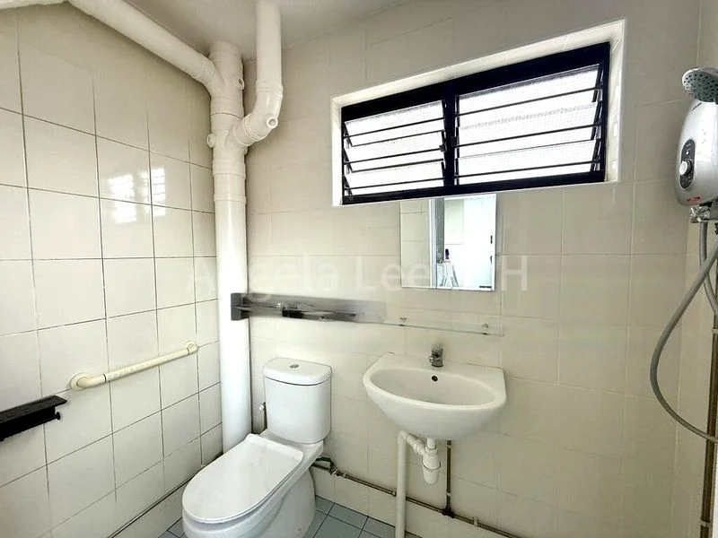 4 Room (4A) HDB for Rent in  650 Hougang Avenue 8 - Image 2