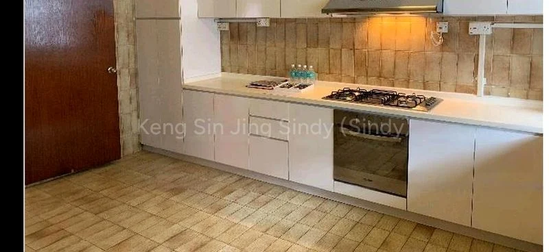 5 Bed Apartment (Condo) for Rent in  Claymore Plaza - Image 6