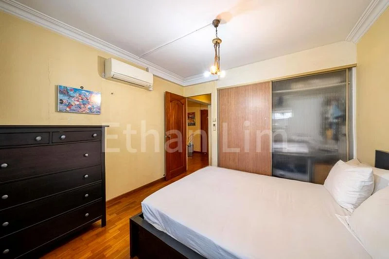 Common Room (HDB) for Rent in  833 Hougang Central - Image 2