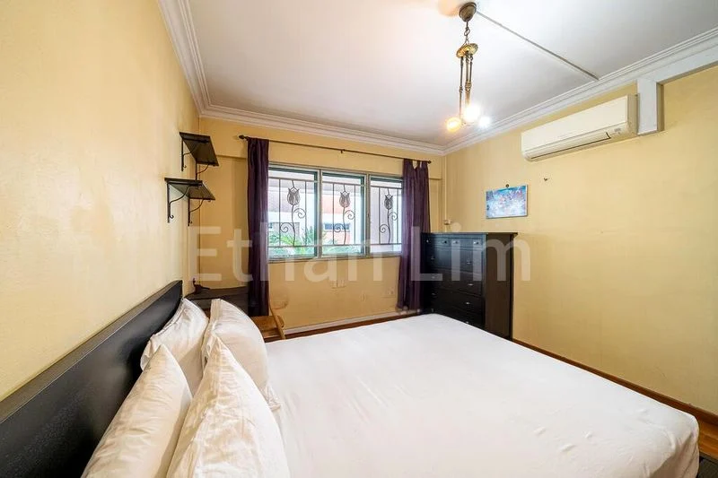 Common Room (HDB) for Rent in  833 Hougang Central - Image 1