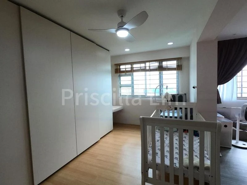 5 Room (5I) HDB for Sale in  183C Woodlands Street 13 - Image 4