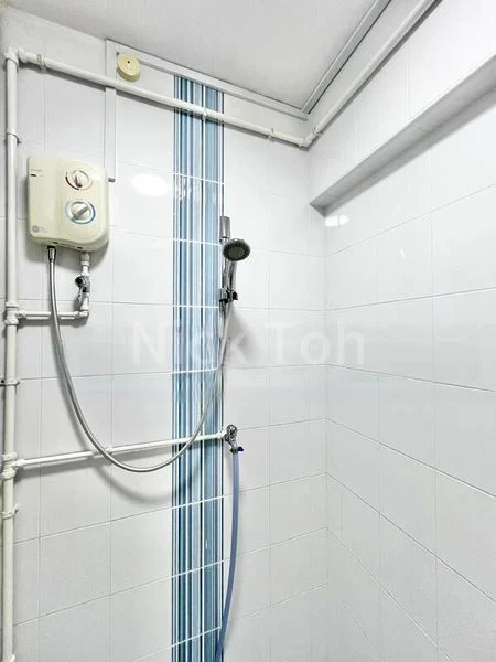 Common Room (HDB) for Rent in  455 Jurong West Street 42 - Image 12