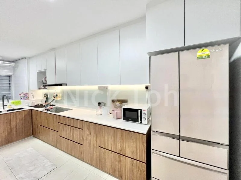 Common Room (HDB) for Rent in  455 Jurong West Street 42 - Image 2