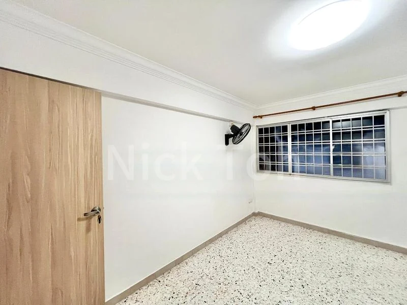 Common Room (HDB) for Rent in  455 Jurong West Street 42 - Image 6