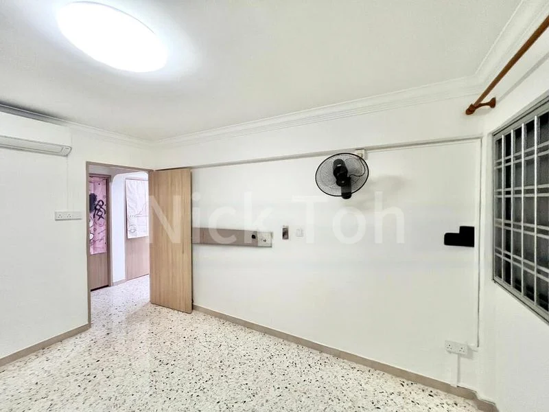 Common Room (HDB) for Rent in  455 Jurong West Street 42 - Image 7