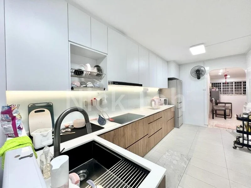 Common Room (HDB) for Rent in  455 Jurong West Street 42 - Image 9