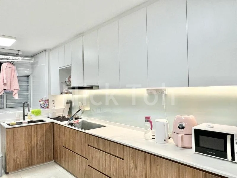 Common Room (HDB) for Rent in  455 Jurong West Street 42 - Image 5