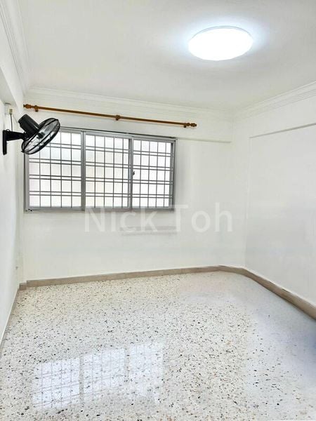 Common Room (HDB) for Rent in  455 Jurong West Street 42 - Image 3