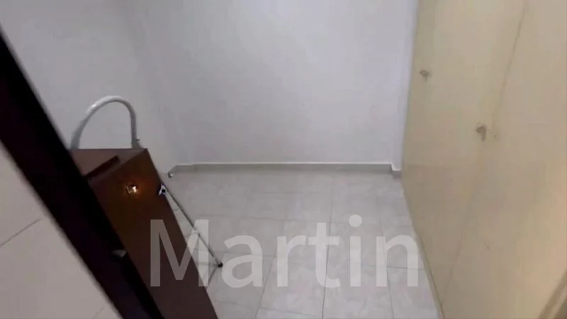 Executive HDB for Rent in  498D Tampines Street 45 - Image 11