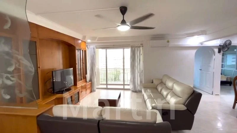 Executive HDB for Rent in  498D Tampines Street 45 - Image 1