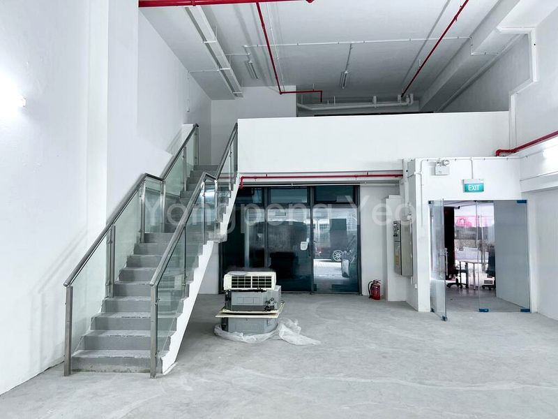 Light Industrial (B1) for Sale: S9, Sheffield, 2,500 sq ft Workshop - Image 2