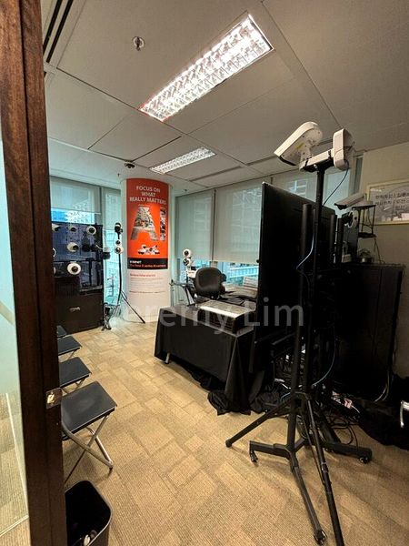 Office for Rent: SGX Centre II - Image 1