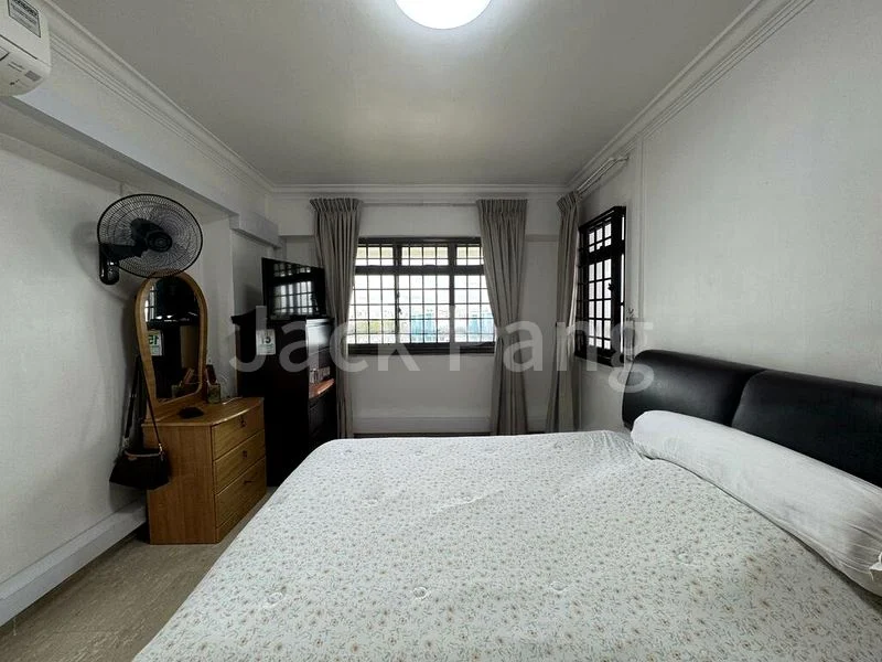 5 Room (5A) HDB for Sale in  313 Sembawang Drive - Image 4