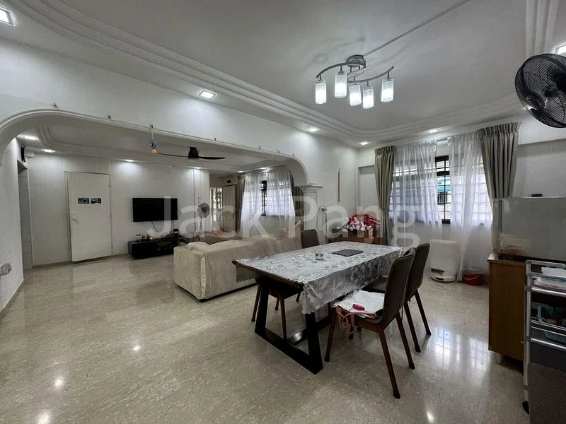 5 Room (5A) HDB for Sale in  313 Sembawang Drive - Image 1