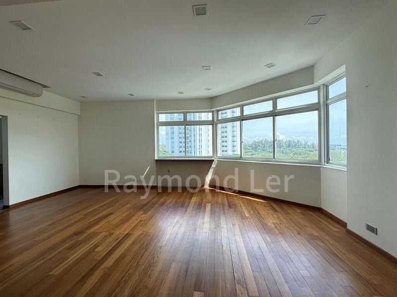 4 Bed Condo for Rent in  The Waterside - Image 6