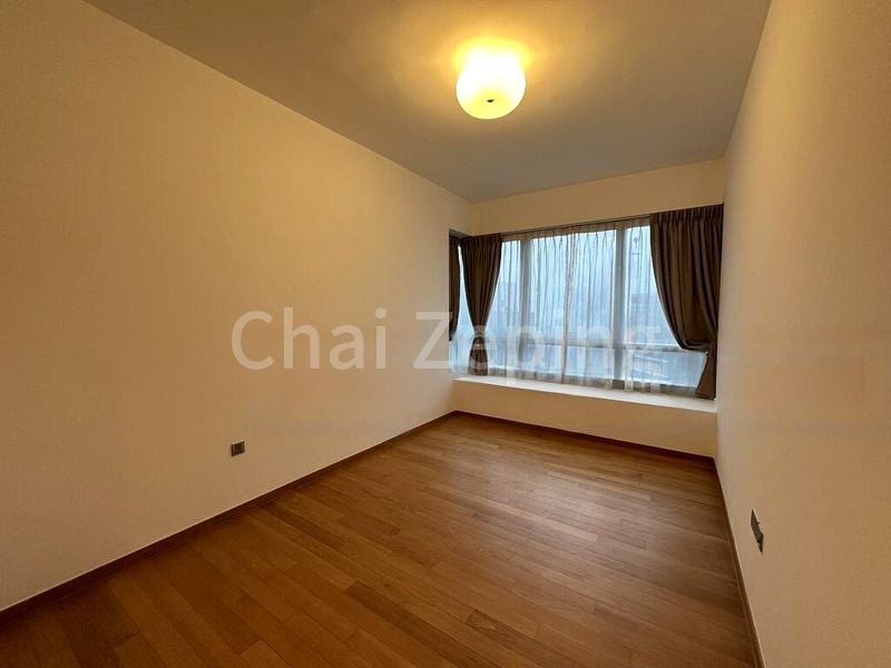 4 Bed Apartment (Condo) for Sale in  Marina Bay Suites - Image 3