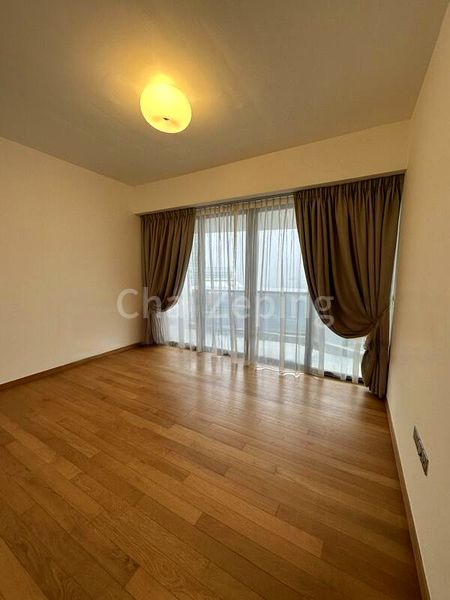 4 Bed Apartment (Condo) for Sale in  Marina Bay Suites - Image 10