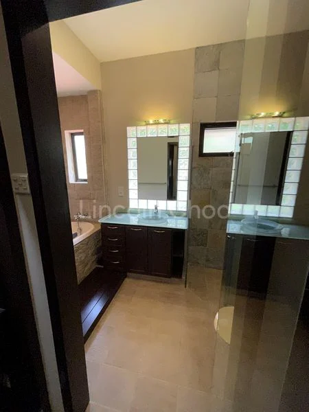 4+1 Bed Semi-Detached House (Landed) for Sale in  Hillcrest Park - Image 7