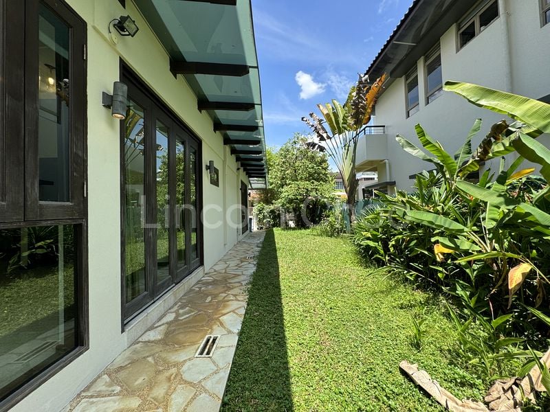 4+1 Bed Semi-Detached House (Landed) for Sale in  Hillcrest Park - Image 14