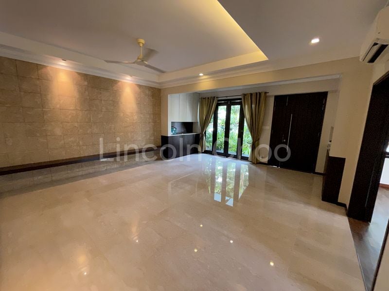 4+1 Bed Semi-Detached House (Landed) for Sale in  Hillcrest Park - Image 8