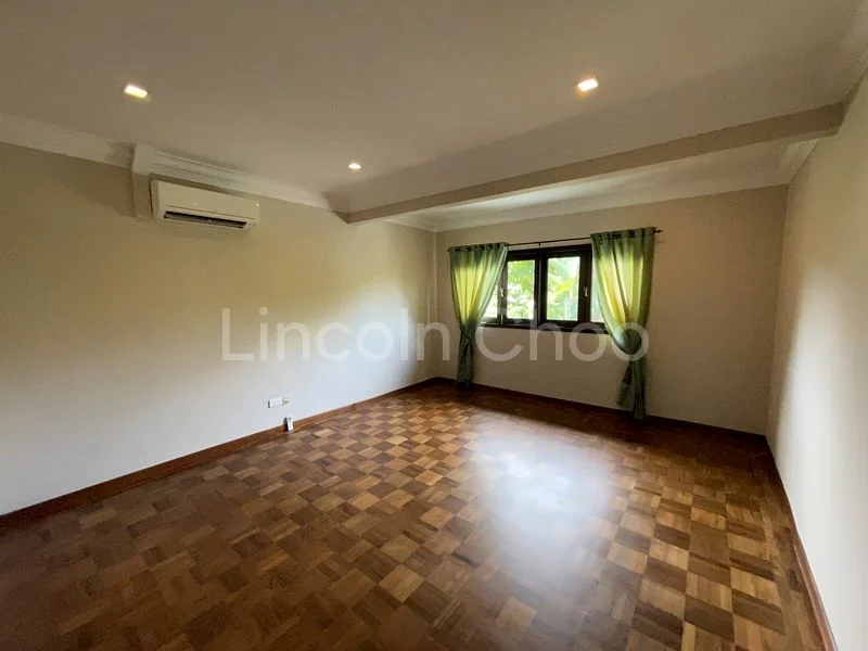 4+1 Bed Semi-Detached House (Landed) for Sale in  Hillcrest Park - Image 4