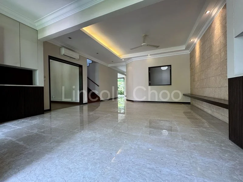 4+1 Bed Semi-Detached House (Landed) for Sale in  Hillcrest Park - Image 12