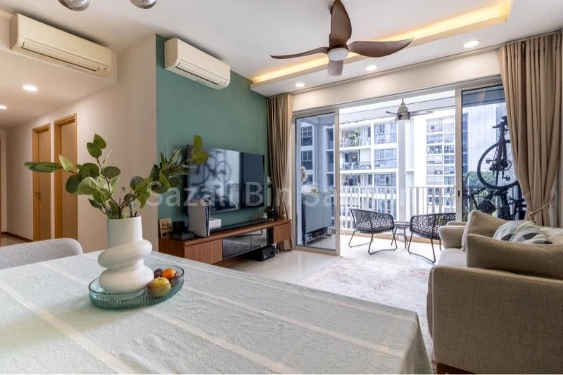 3 Bed Executive Condo for Sale in Forestville - Image 1