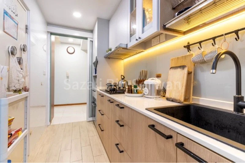 3 Bed Executive Condo for Sale in Forestville - Image 44