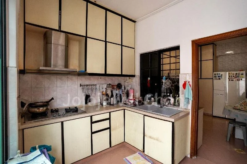 6 Bed Semi-Detached House (Landed) for Sale in  Vacanza @ East - Image 3