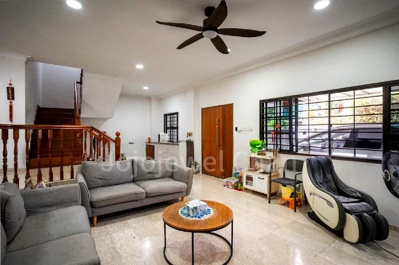 6 Bed Semi-Detached House (Landed) for Sale in  Vacanza @ East - Image 2